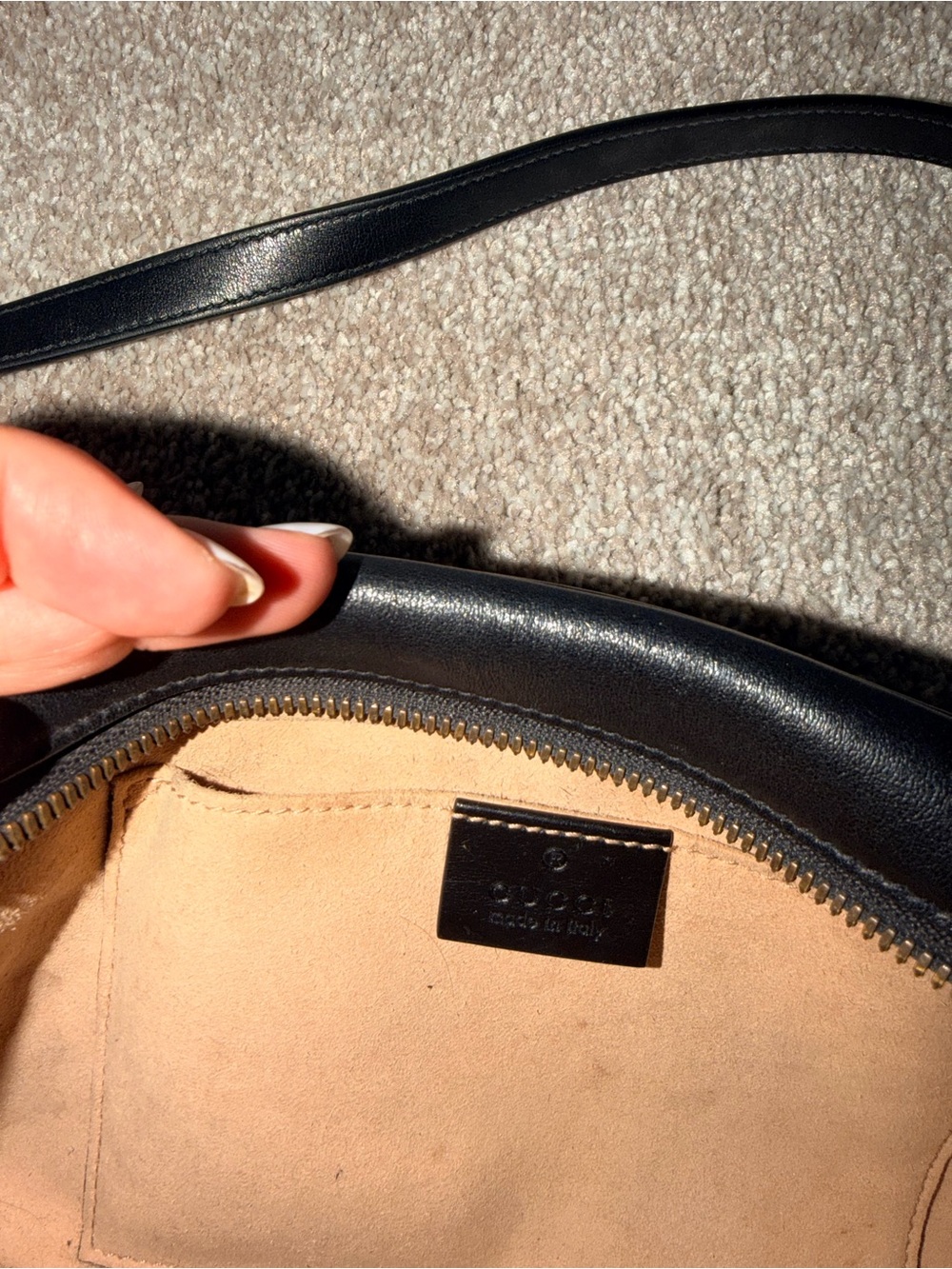 Gucci GG Marmont Small Black Leather Shoulder Bag - Picture 9 of 11